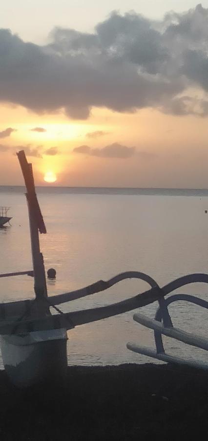 Teman Teman Bungalows 1 آميدْ المظهر الخارجي الصورة